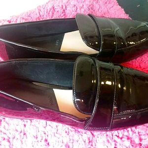 Sinthetic Patent black loafers